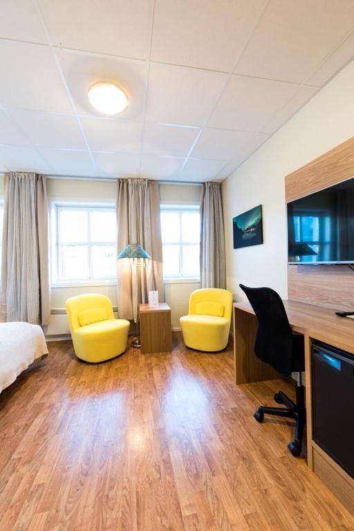 Senja Hotell Finnsnes Kültér fotó