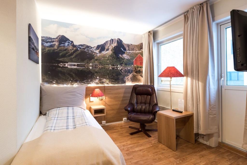 Senja Hotell Finnsnes Kültér fotó